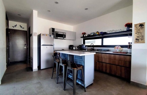 La Ventana Condo | Modern 2 bed/2 bath, 1st floor condo. nCasa Ventosos (Calypso 102).