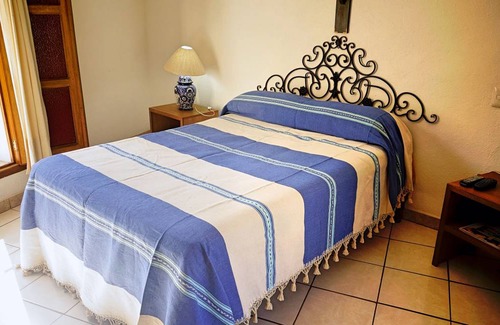 Comala House | Motel ∙ 8 guests