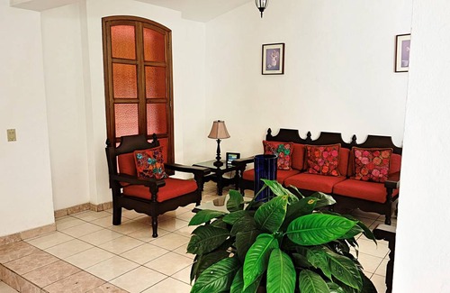 Comala House | Motel ∙ 8 guests