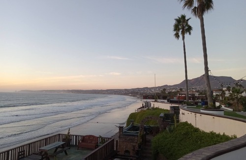 Playas de Rosarito Apartment | Oceanfront suite with king bed, bbq, pool, jacuzzi, private gate to the beach