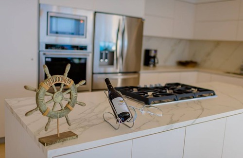 Amapas Condo | Oceanview Luxury Condo at Indah with Rooftop Infinity Pool & Private Restaurant