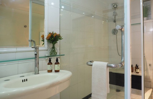 Zona Rosa Apartment | Old Style Apartment in Reforma -Near Angel & CAS