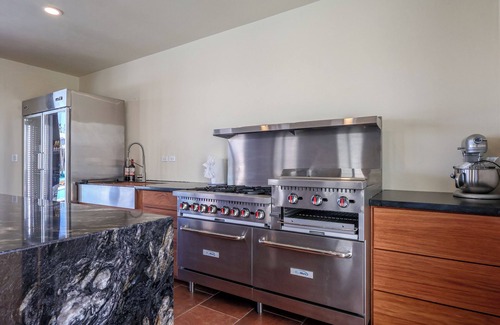 Las Conchas House | Paz del Mar 30: Luxury 8 Bedroom Heated Pool, Private Chef & Housekeeping