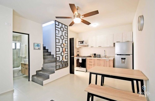 La Paz House | Private Gated Retreat: Pool, BBQ, Near Shops