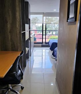 Ciudad Lopez Mateos Apartment | S06 DOBLE CAMA MATRIMONIAL Premium Suite Frente al TEC CEM con Cocineta WiFi Balcón Parking Terraza