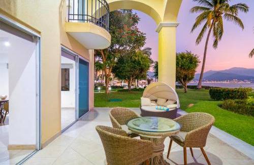 Marina Vallarta Villa | Seafront Villa - Puerto Vallarta