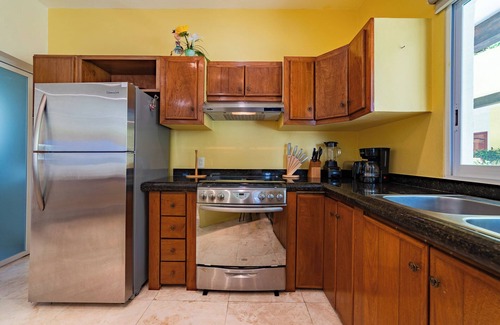 Crucecita Condo | Seaside Marina View Condo