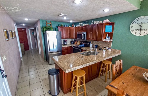 Puerto Penasco Condo | Sonoran Spa W506 - 2 BR Next to the Pool, High Speed Wi-Fi - Beachfront Upper Floor Luxury Condo