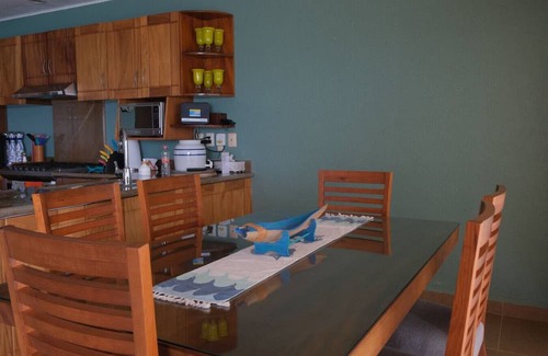 Emiliano Zapata Apartment | Spacious Beachfront Penthouse - perfect location!
