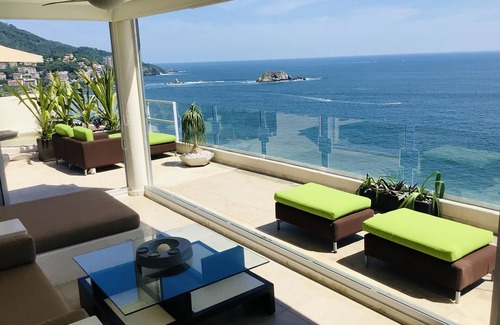 Ixtapa Condo | Splendid First-Class Beach Penthouse at Amara Ixtapa