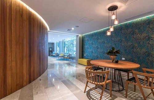Downtown Apartment | STUNNING OCEAN VIEW APARTMEnT