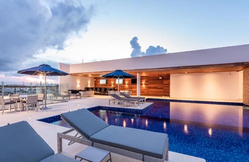 Downtown Apartment | STUNNING OCEAN VIEW APARTMEnT