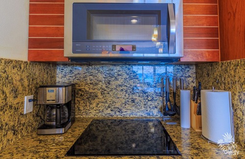 Isla Mujeres Condo | Three floors with a roof top terrace to enjoy sunrise & sunset