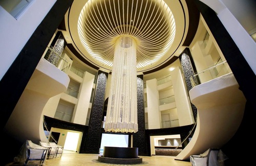 Zona Hotelera Condo | Top-Rated Cabo Luxury Resort 2BR w/ WiFi, Resort Spa & Pool