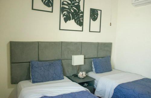 Flamingos House | Tropical Getaway in Flamingos near Beach