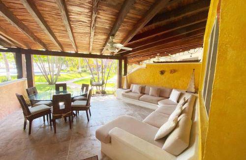 Ixtapa Villa | Villa ∙ 3 bedrooms ∙ 8 guests