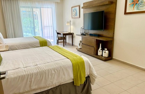 Loreto Resort | Villa del Palmar Resort at the Islands of Loreto - Danzante Bay 3-bedroom/4 bath