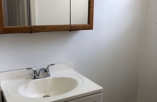 Perth Amboy Apartment | 1-bedroom apartment, private entrance, MetLife Stadium 35 minutes