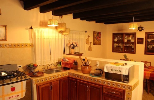 Zacatlan Bed & Breakfast | 1 bedroom El Jarrito in Mexican B&B Hacienda