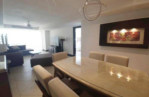 Ixtapa Apartment | 158 m² Apartment ∙ 2 bedrooms ∙ 6 guests