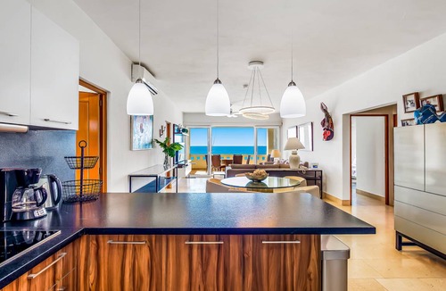 Flamingos Condo | 191 m² Condo ∙ 4 bedrooms ∙ 10 guests