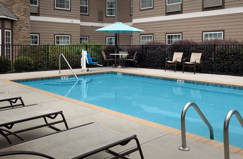 Conestee Apartment | 1BR King Suite w/Kitchen | Pool + Hot Breakfast