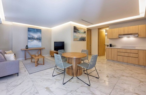 Downtown San Jose del Cabo Apartment | 1BR Rooftop & Pool in Cardinal