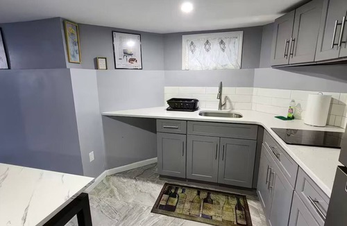 South Side Apartment | 2 Bdrm Haven in Mt. Vernon