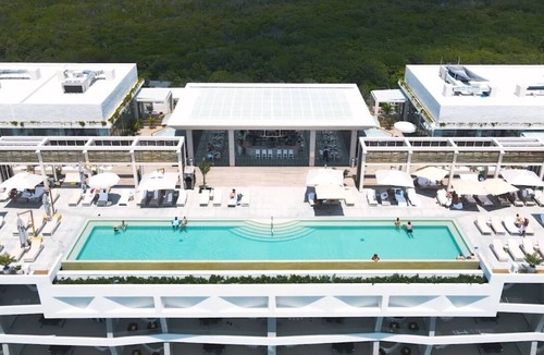 Punta Sam Apartment | 2 Bedroom Luxury Beach Front Resort