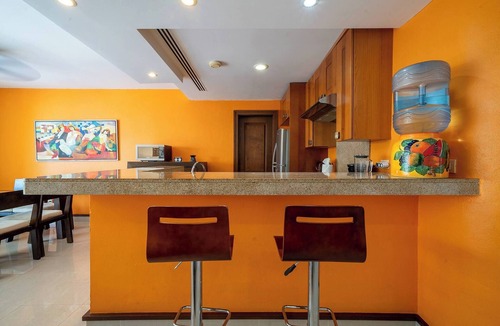 Gonzalo Guerrero Condo | 2 BR Condo - Pool & Gym - Calm and Safe