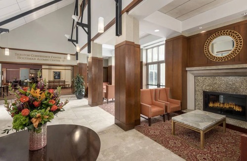 Blacksburg Hotel | 2 Queen Beds Suite | Free Parking | Near Campus & Downtown