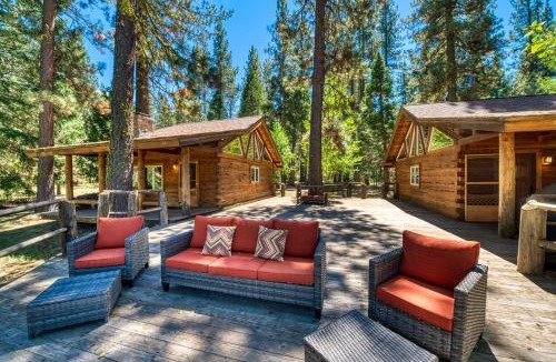 Sloat House | 2 Riverfront Cabins, 200 Acres Near Plumas Forest