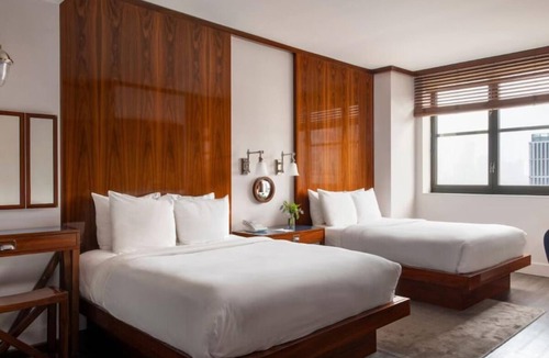 Hudson Square Hotel | 2 Rooms in Modern Art-Industrial Hotel w/Cuban-Styled Bar & Bohemian Chic Vibe
