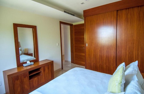 Santa Maria Huatulco House | 2050 - Cosmo 7A3