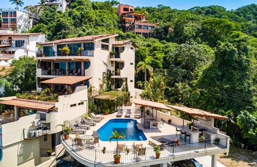 South Shore Hotel Area Condo | 207 m² Condo ∙ 2 bedrooms ∙ 6 guests