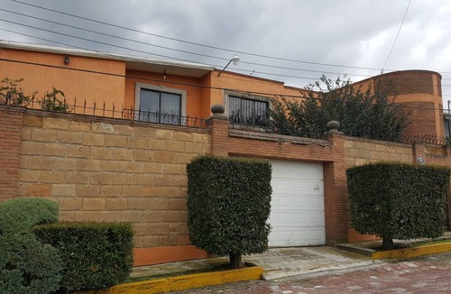 Almoloya de Juarez House | 270 m² House ∙ 4 bedrooms ∙ 10 guests