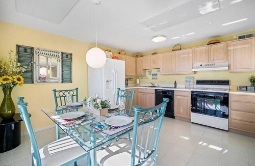 Southend Condo | 2BR/2 BA Oceanfront Dream in Brigantine !