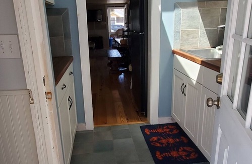 Manasquan House | 3 bed 2 blocks from Beach. Parking & BEACH BADGES INCLUDED