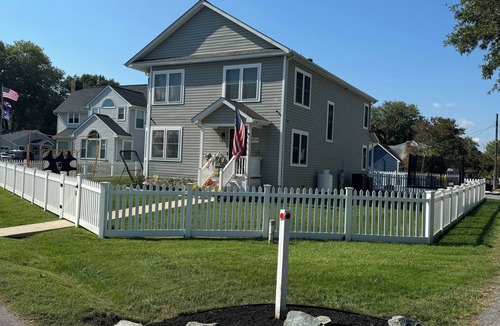 Mayo House | 3-bed 3 bath home in Edgewater MD on the beach, 25 min from USNA and Annapolis.