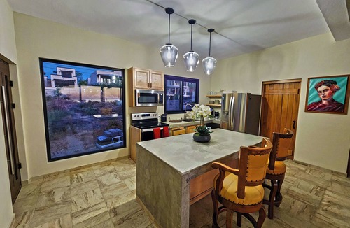 Los Barriles House | 3-bedroom house. 3 block from downtown, 5 from beach. Stunning Ocean Views. Pool