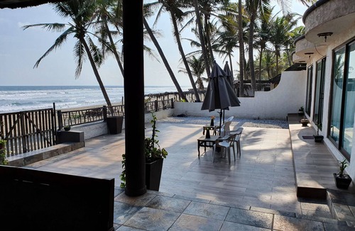 Playa Azul House | #3 Bungalow La Perla