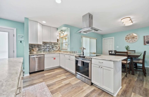 Venetian Way House | 3BR Waterfront Home with Pool & Kayaks