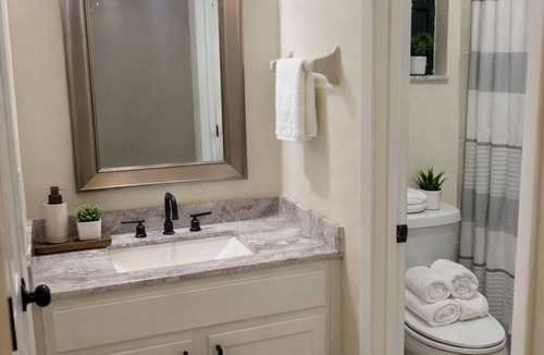 Palm Bay House | 4 bedroom 2 bath Modern Stay near Space Coast + Cozy Patio