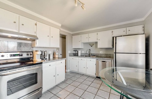 Park East House | 4 Bedrooms/5 Beds-Game Room~5 min Drive to College
