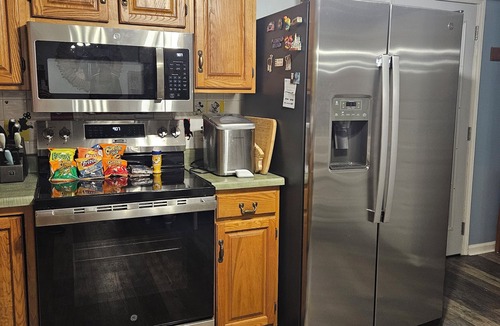 Pembroke House | 4 br/2full bath. Always flexible check-in, with late check-out. HOT TUB