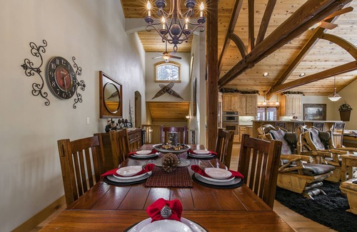 Truckee House | 4 BR, 3 BA, 3013 sq ft Mountain Oasis at Tahoe Donner, close to Ski,Golf,Spa