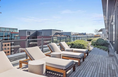 Navy Yard Apartment | 4 Unit DC Getaway | Perfect for Family | Close to Iconic Landmarks & Attractions