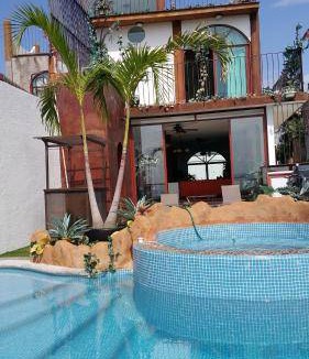 Cuernavaca House | 400 m² House ∙ 4 bedrooms ∙ 10 guests