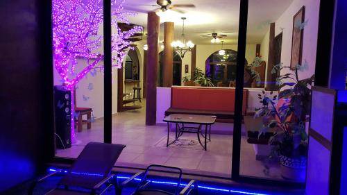 Cuernavaca House | 400 m² House ∙ 4 bedrooms ∙ 10 guests
