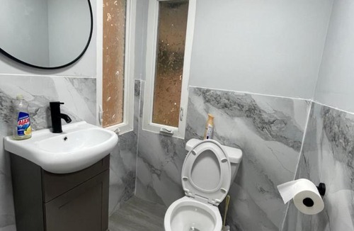 Paterson House | 400 sq ft Quiet Private Area